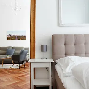  Apartment Katz By Rockchair L Superhost Status L 3 Bedrooms Boxspringbeds 2 Bathrooms In Center - Cozy Family & Business Flair Welcomes You! Germany