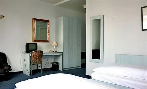 Trip Inn Hotel Messe Westend Frankfurt am Main 4*,